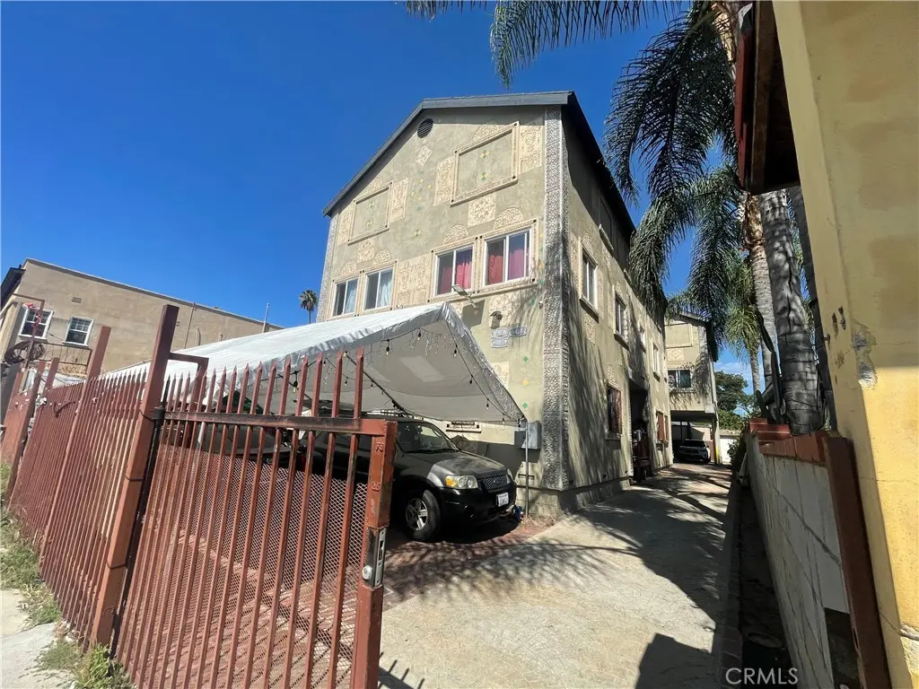 443 W 49th, Los Angeles, CA — listing photo 1