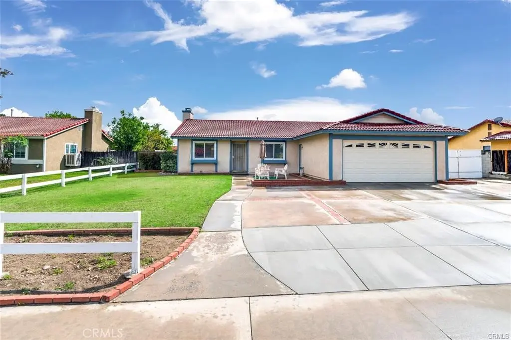 1057 W Carter, Rialto, CA — listing photo 1