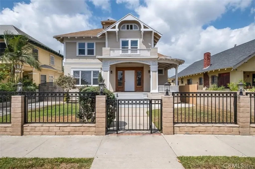 Single Family Residence for rent at 2913 Brighton Avenue, Los Angeles, CA featuring 4 beds and 3 baths
