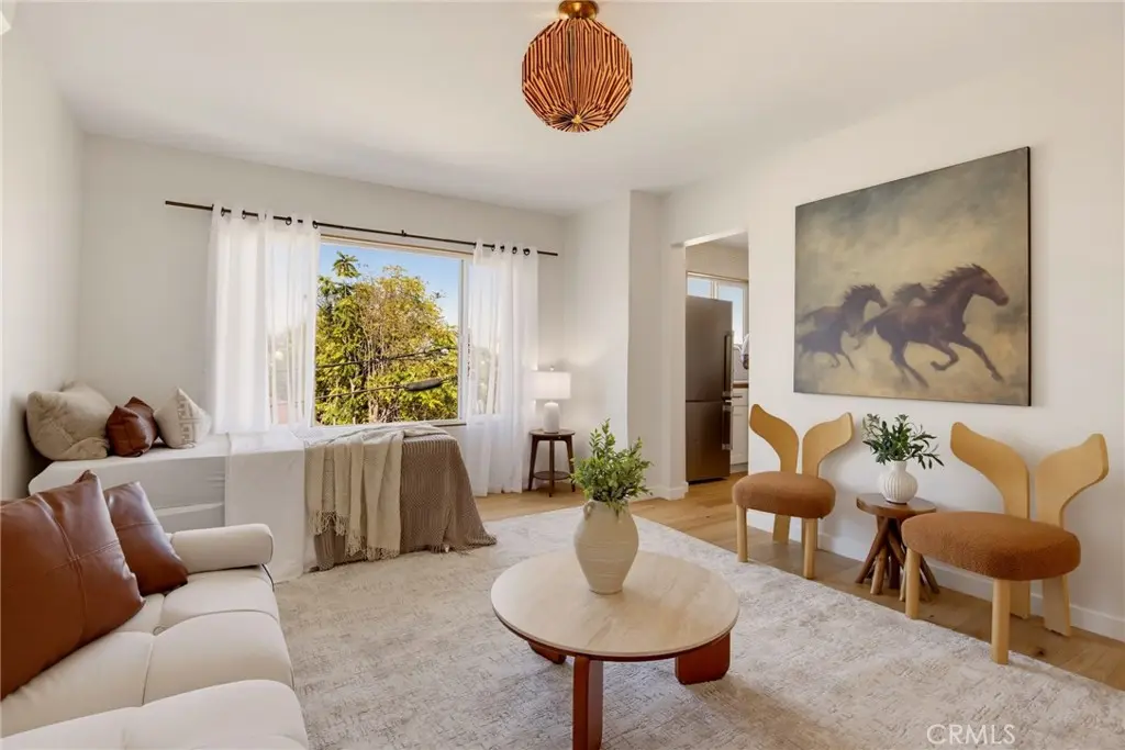 2135 Bellevue 11, Los Angeles, CA — listing photo 1