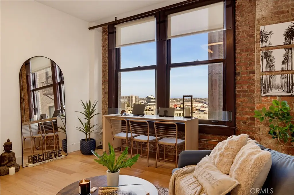 Condominium for sale at 460 S Spring 1008, Los Angeles, CA and 1 bath