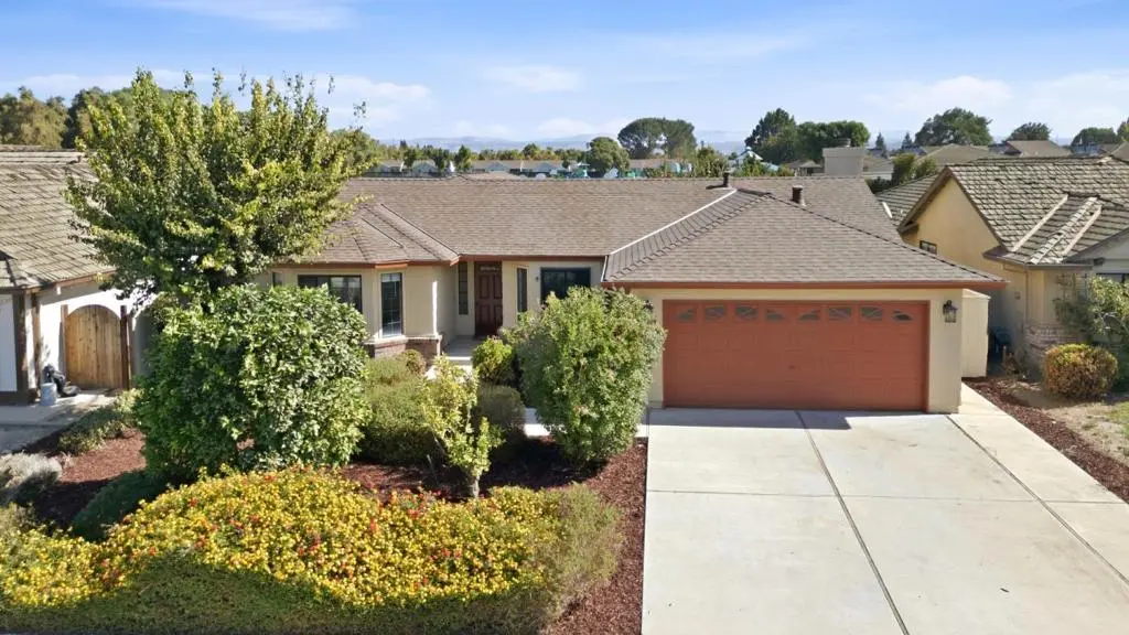 Single Family Residence for sale at 627 Heritage Court, King City, CA featuring 4 beds and 2 baths