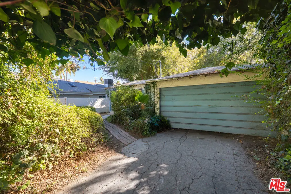 4480 Colbath Avenue, Los Angeles, CA — listing photo 1