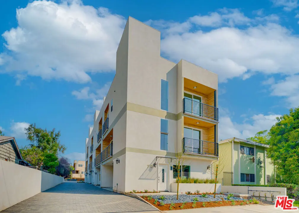 Single Family Residence for rent at 712 N. Chestnut Avenue, Los Angeles, CA featuring 4 beds and 4 baths