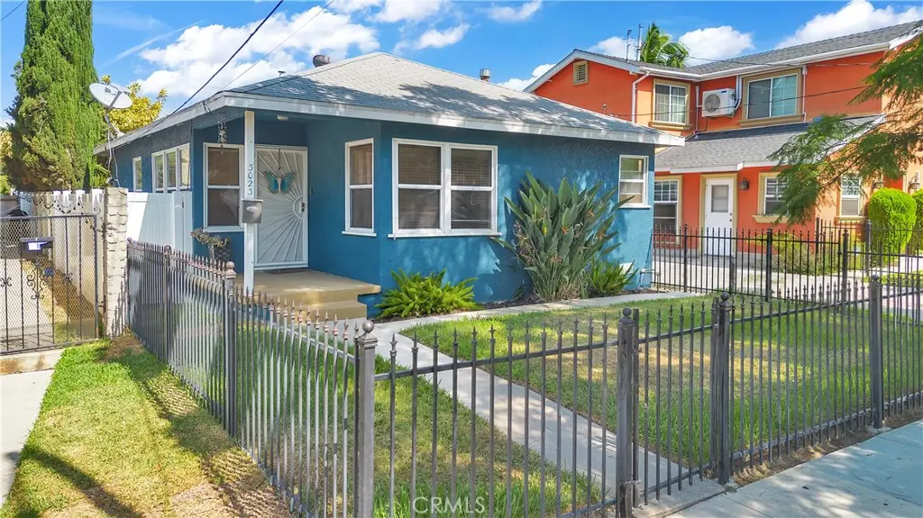 3023 E 64th St, Long Beach, CA — listing photo 1