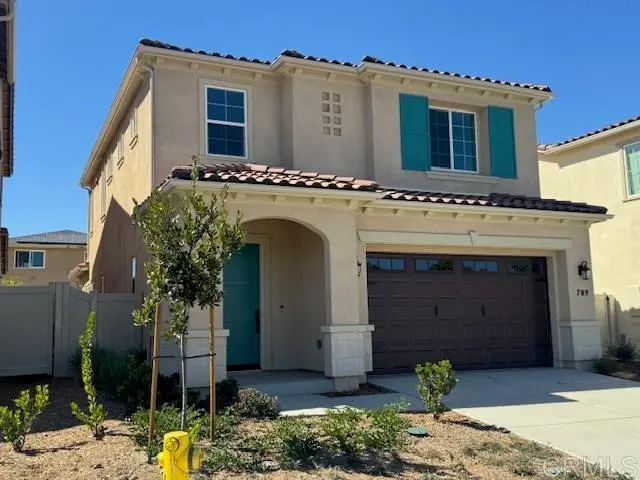 Residential Lease for rent at 789 Michael Court, Vista, San Diego County, CA featuring 4 beds and 4 baths