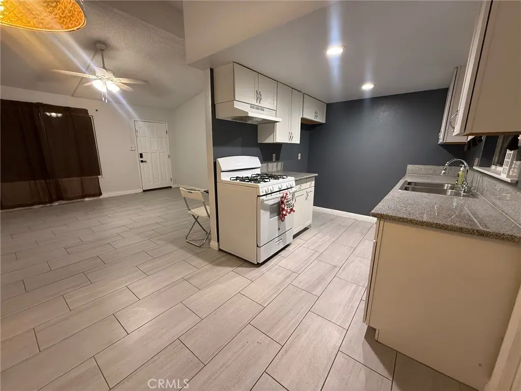 10933 Rome Beauty, California City, CA — listing photo 1