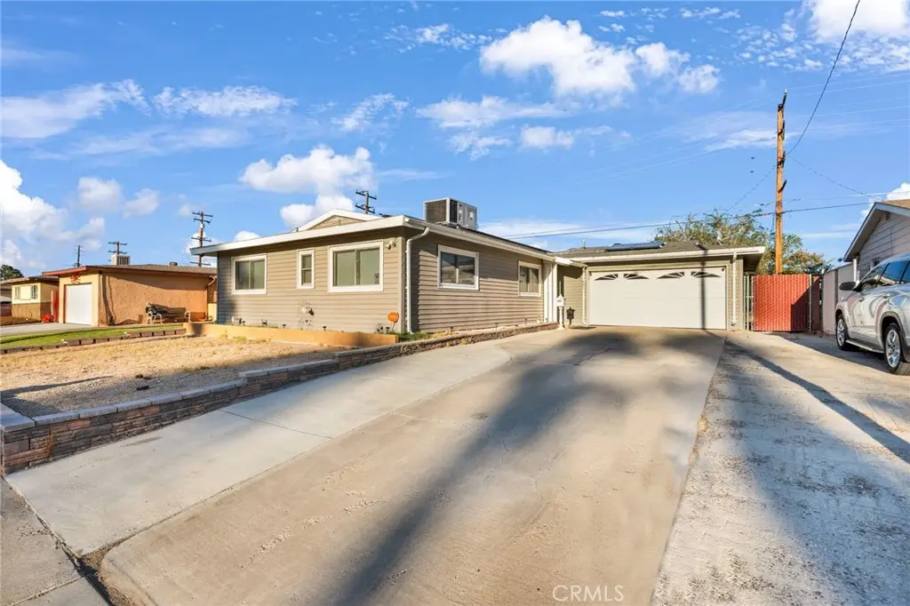 661 Stevens, Barstow, CA — listing photo 1