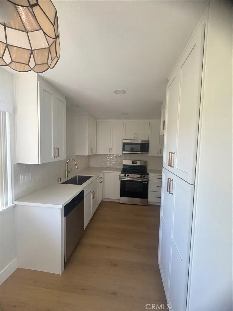 151 W Bay, Port Hueneme, CA — listing photo 1
