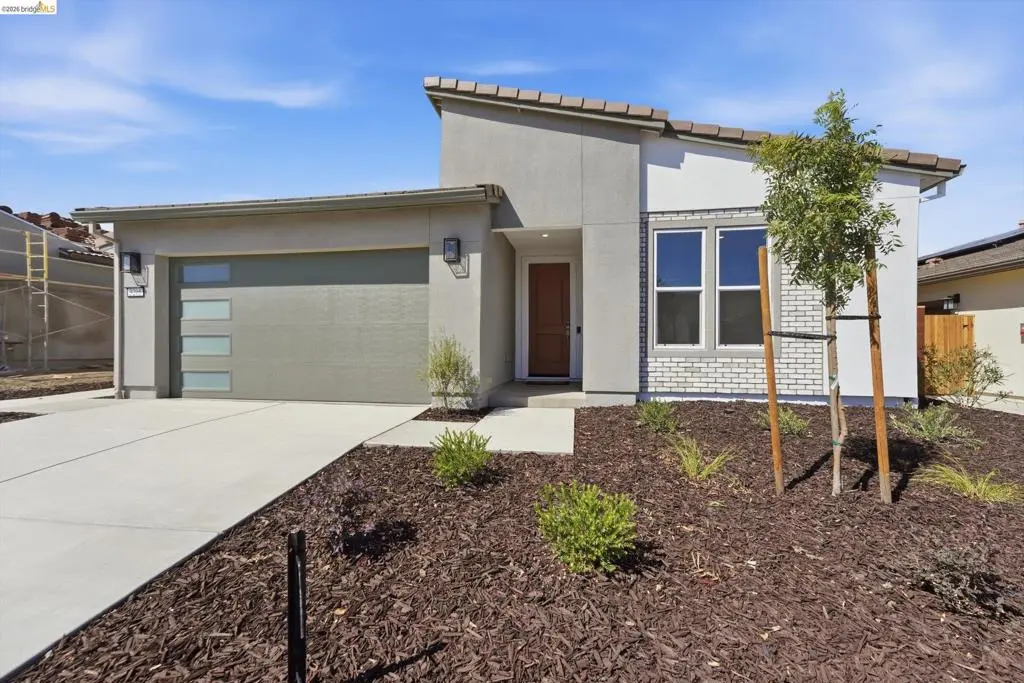 Single Family Residence for sale at 3205 Congressional Way, Hollister, CA featuring 3 beds and 2 baths