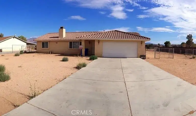 22607 Lucilla, Apple Valley, CA — listing photo 1