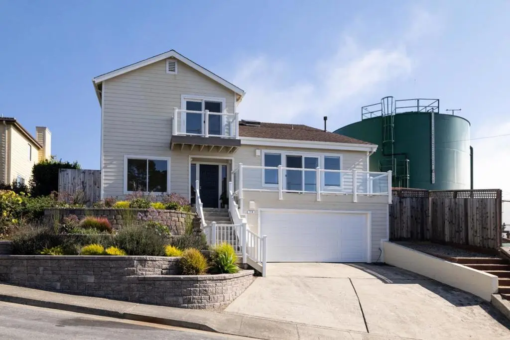 718 El Granada Boulevard, El Granada, CA — listing photo 1
