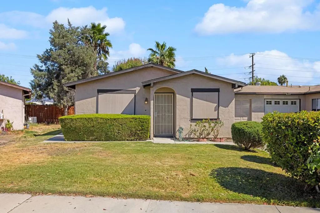 360 Calle Cazadero, Hemet, CA — listing photo 1