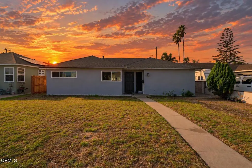 Single Family Residence for sale at 722 W Robert Avenue, Oxnard, CA featuring 3 beds and 2 baths