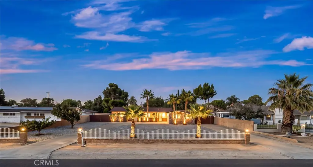 2561 W Avenue K, Lancaster, CA — listing photo 1