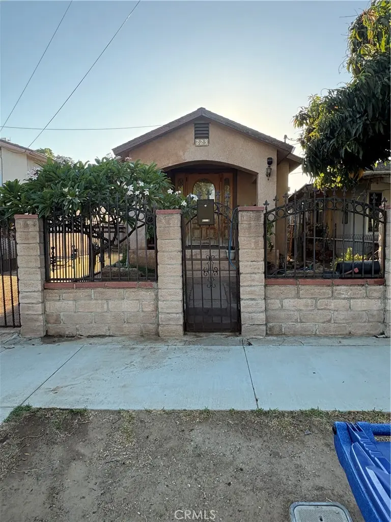 223 S Kern, Los Angeles, CA — listing photo 1