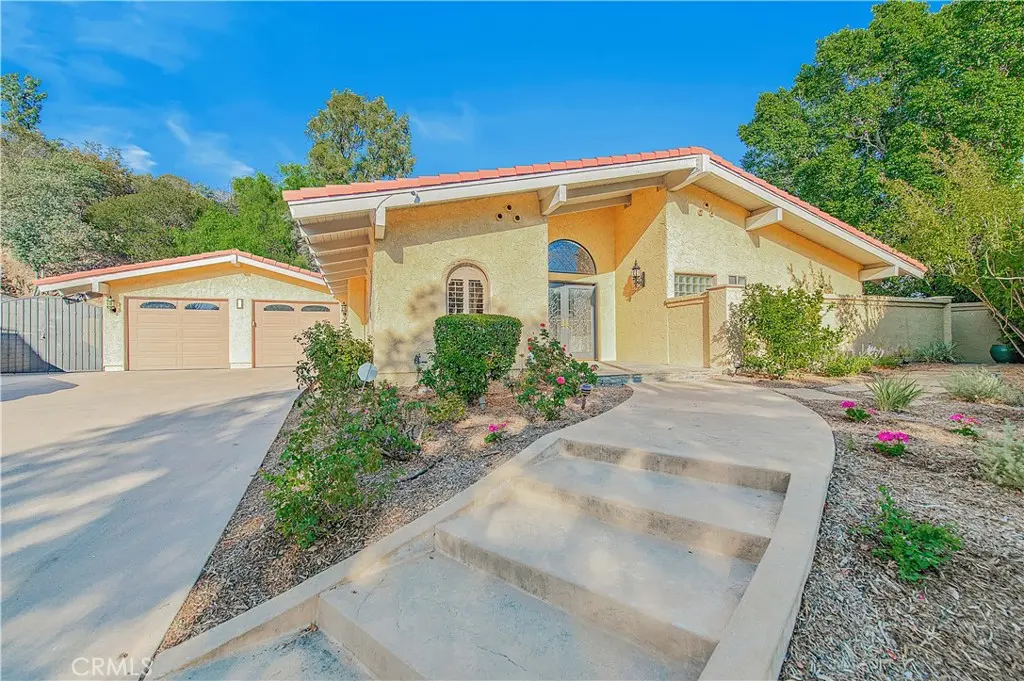 821 Guanajuato Drive, Claremont, CA — listing photo 1