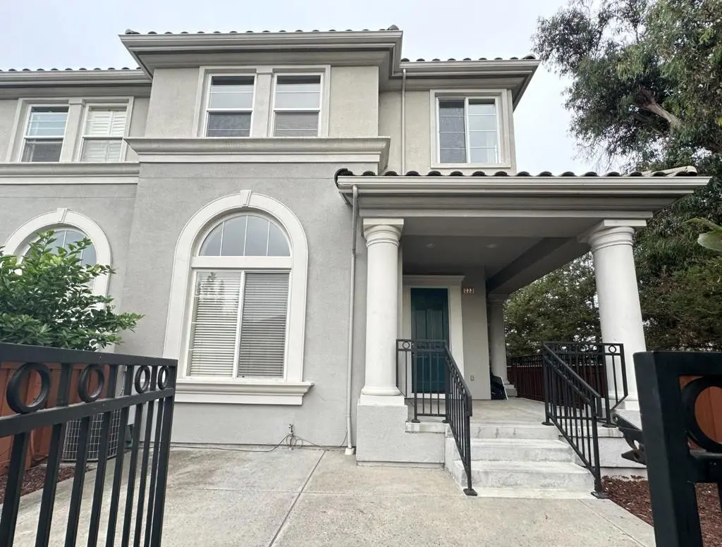 Condominium for sale at 223 Vista Roma Way, San Jose, CA featuring 4 beds and 3 baths