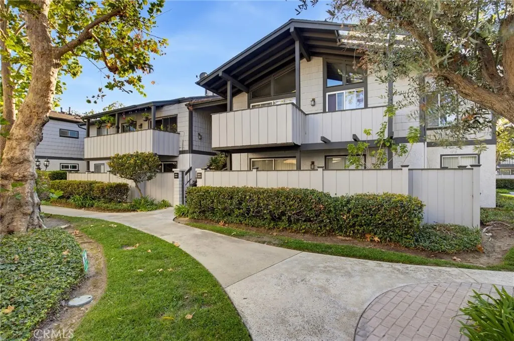 24150 Western Avenue K, Harbor City, CA — listing photo 1
