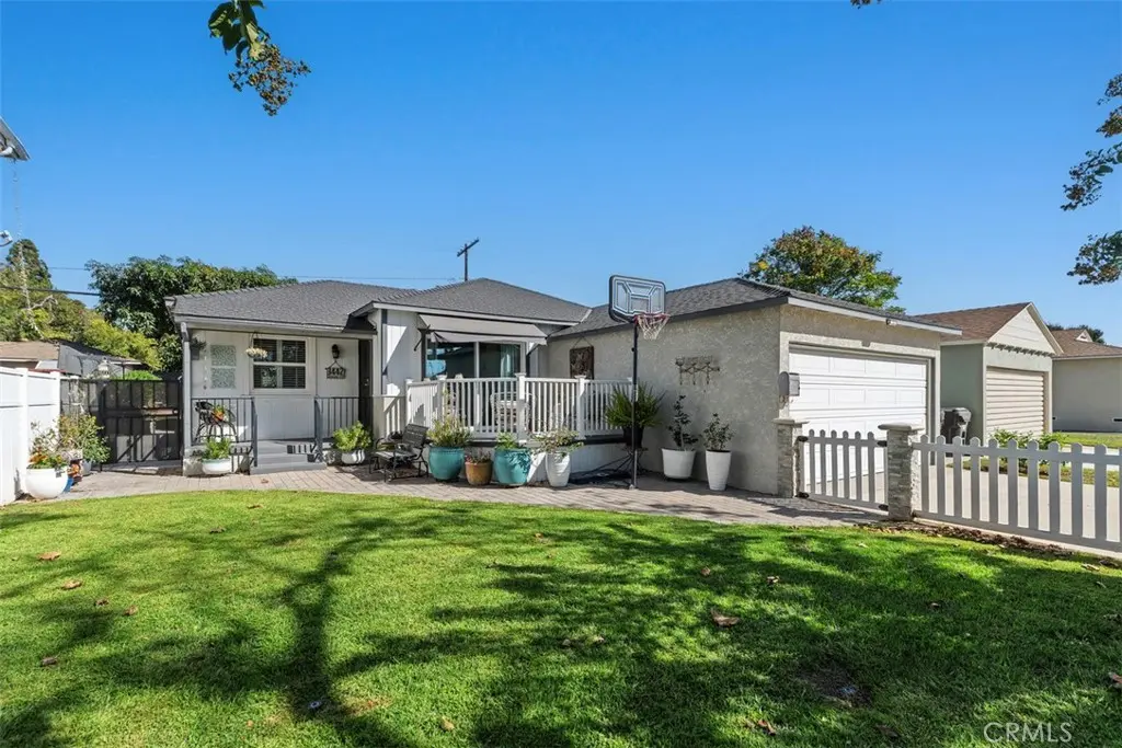 3442 N Studebaker, Long Beach, CA — listing photo 1
