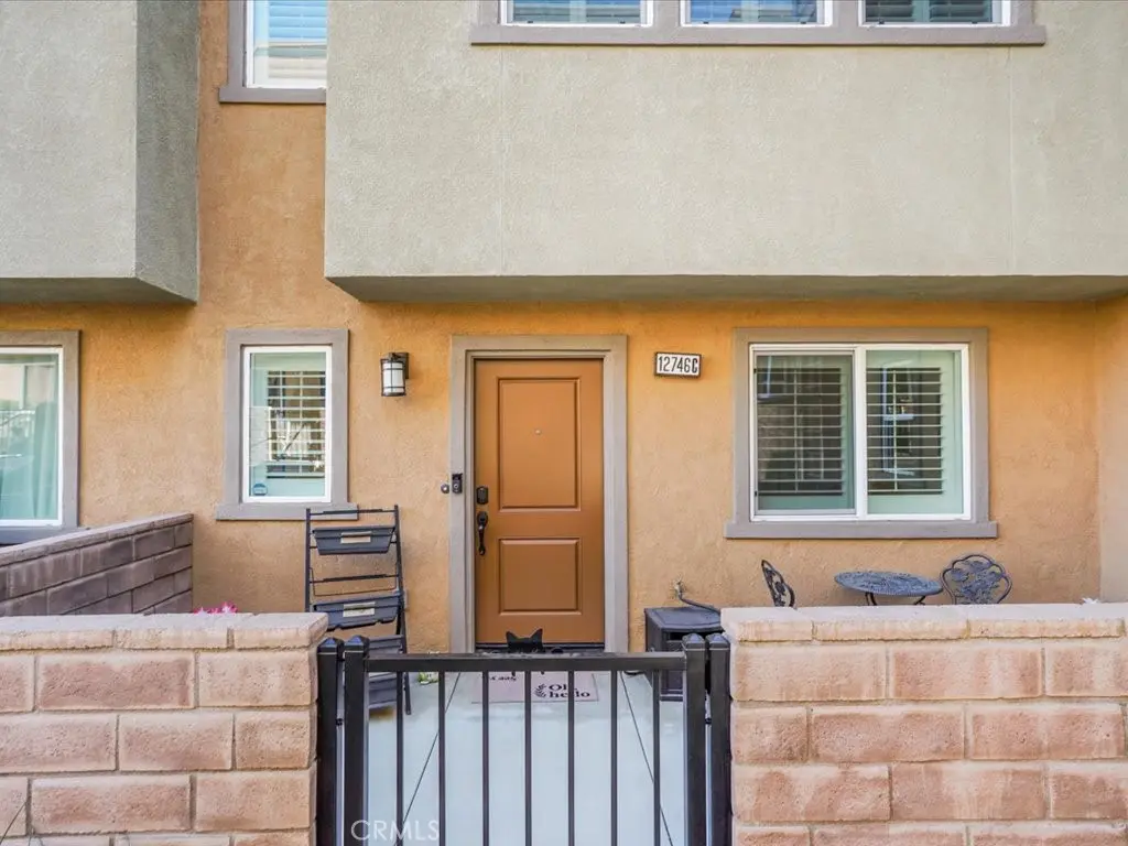 12746 N Watt Lane C, Sylmar, CA — listing photo 1