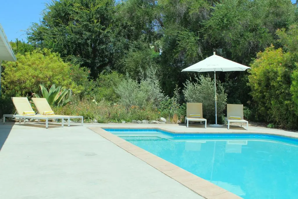 Residential Lease for rent at 278 N Sunset Way, Palm Springs, Riverside County, CA featuring 3 beds and 2 baths