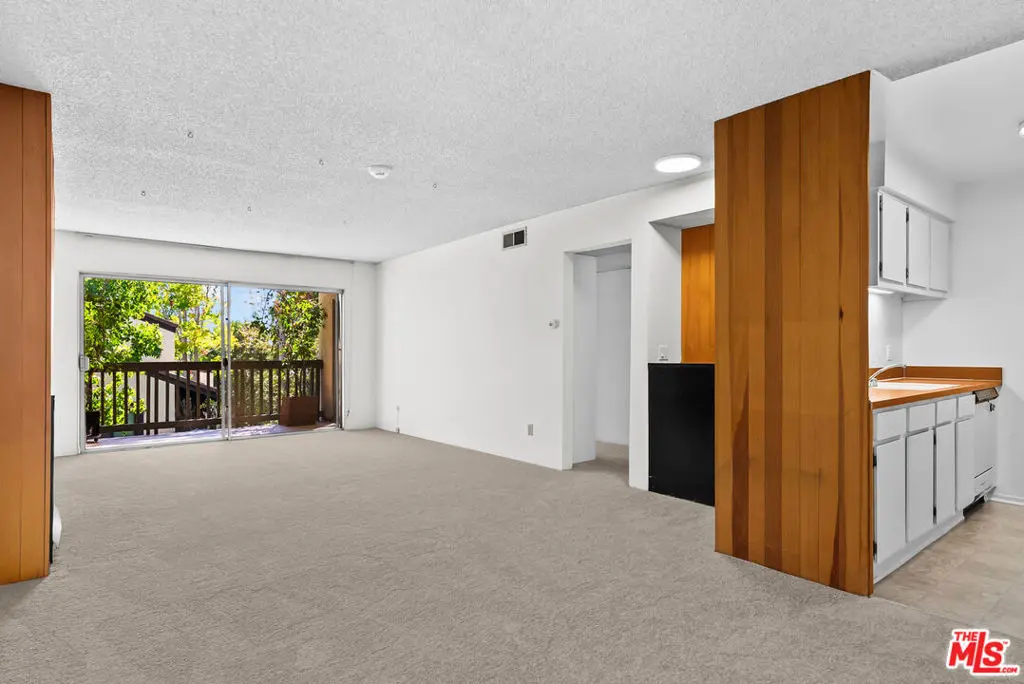 8207 Raintree Circle, Culver City, CA — listing photo 1