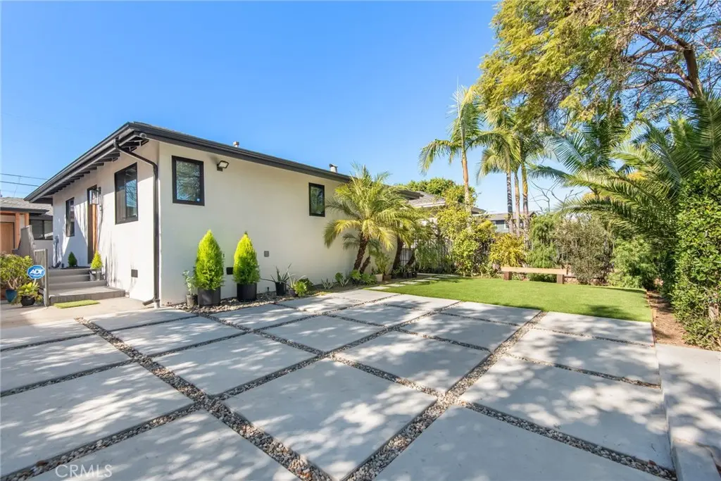 3007 3009 S Hobart Boulevard, Los Angeles, CA — listing photo 1