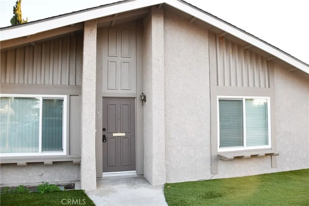802 E La Veta, Orange, CA — listing photo 1