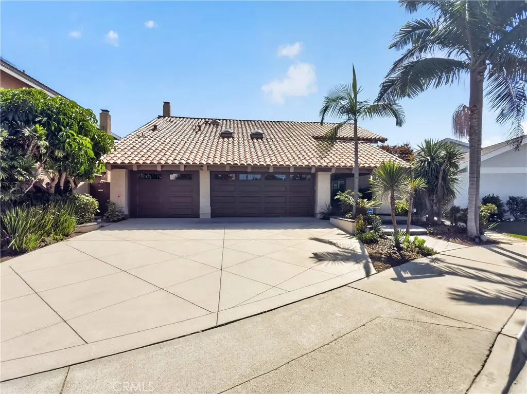 9772 Kite, Huntington Beach, CA — listing photo 1
