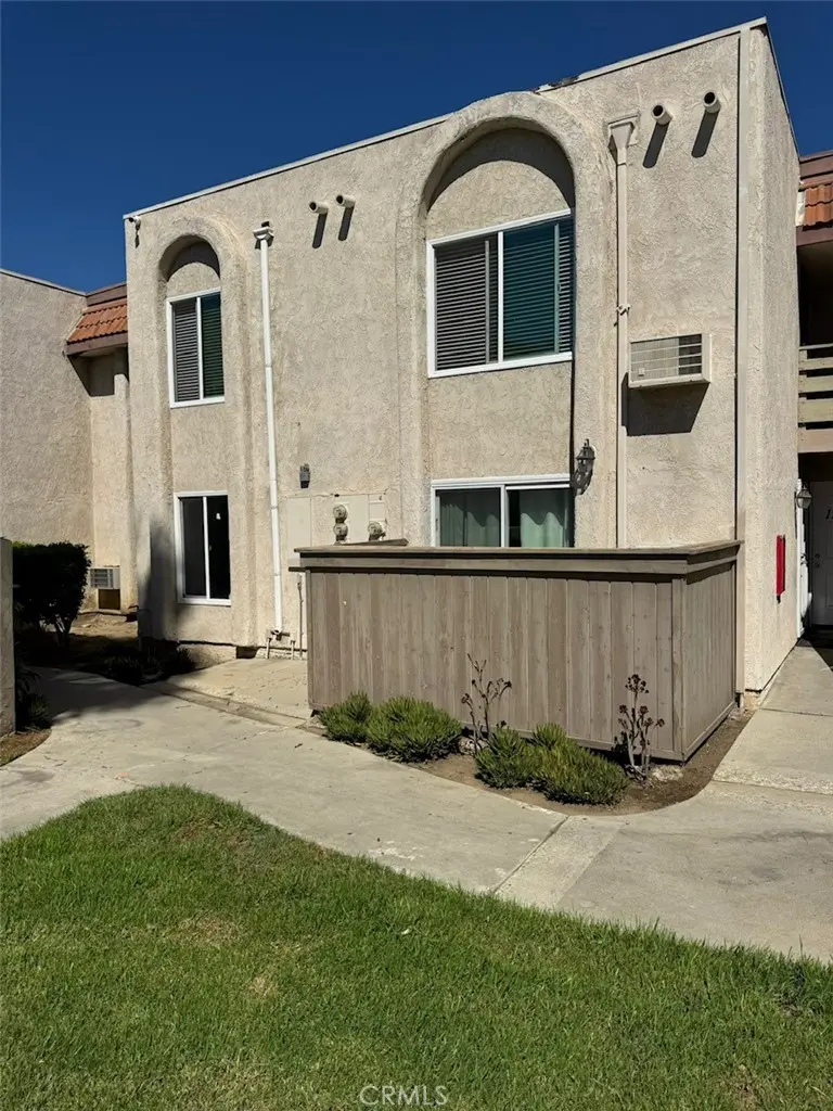 212 S kraemer 1215, Placentia, CA — listing photo 1