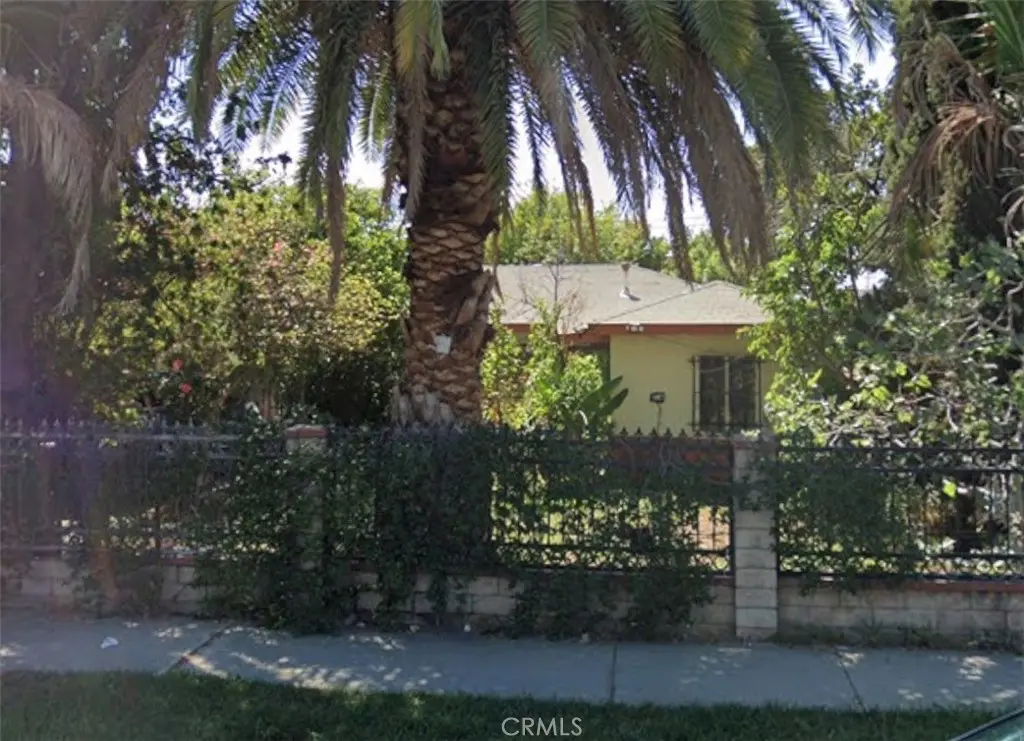 11465 Amboy Ave., San Fernando, CA — listing photo 1
