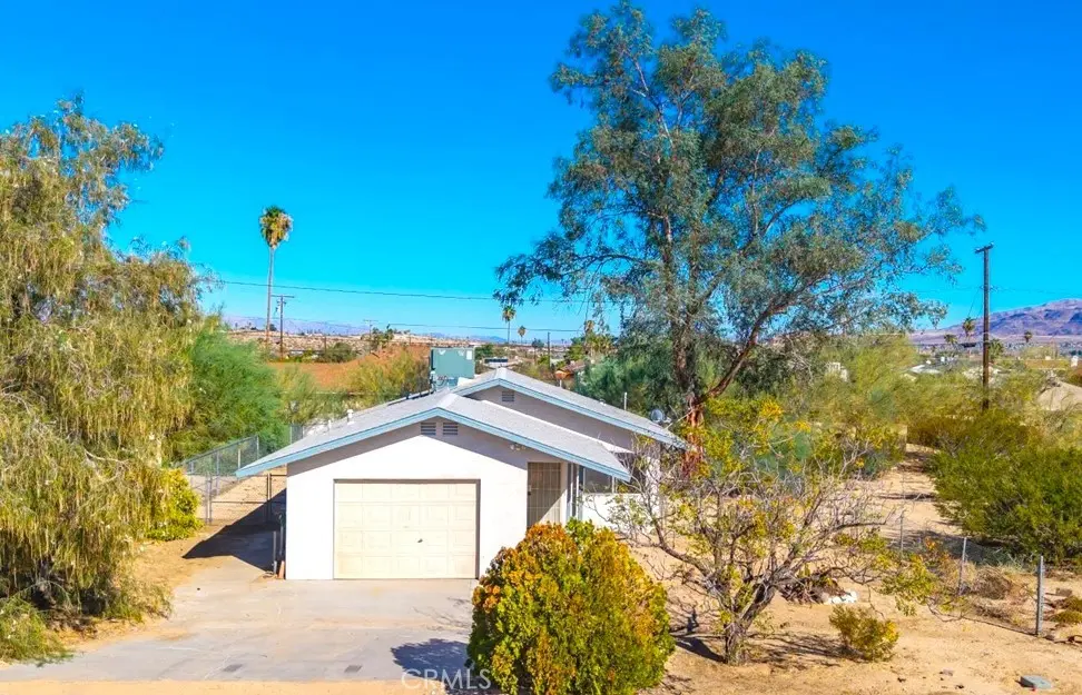 6211 Daisy Avenue, 29 Palms, CA — listing photo 1