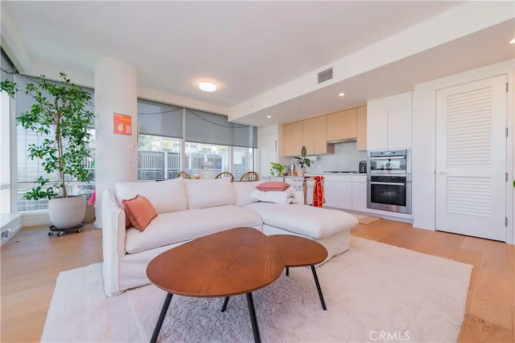 Condominium for rent at 877 Francisco 2502, Los Angeles, CA featuring 1 bed and 1 bath
