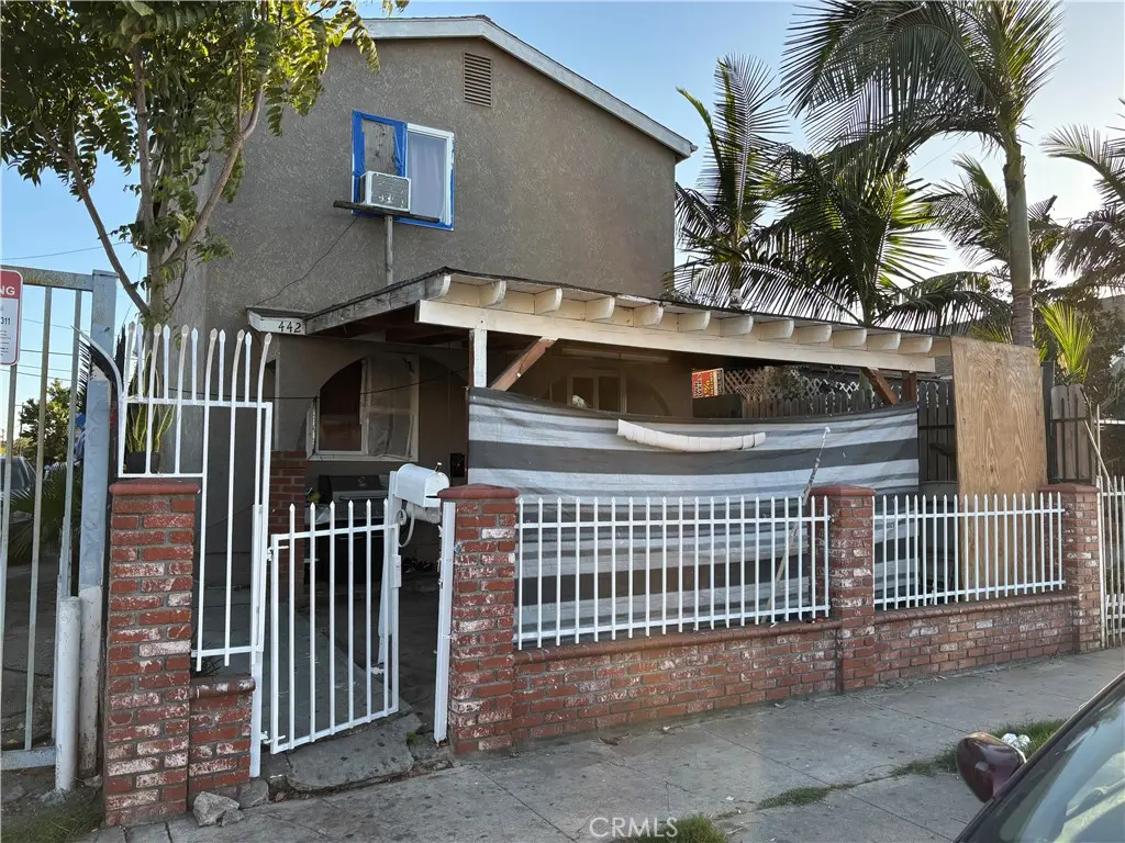 442 E 111th Place, Los Angeles, CA — listing photo 1