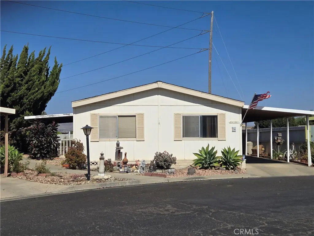 519 W Taylor 20, Santa Maria, CA — listing photo 1