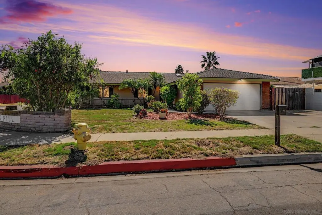 Single Family Residence for sale at 1661 Oak Hill Dr., Escondido, CA featuring 4 beds and 2 baths