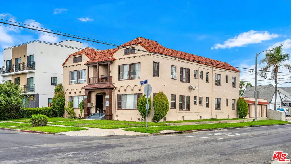 1662 S Hayworth Avenue, Los Angeles, CA — listing photo 1