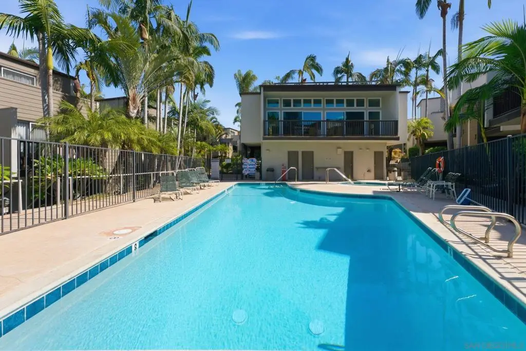 4545 Collwood 14, San Diego, CA — listing photo 1