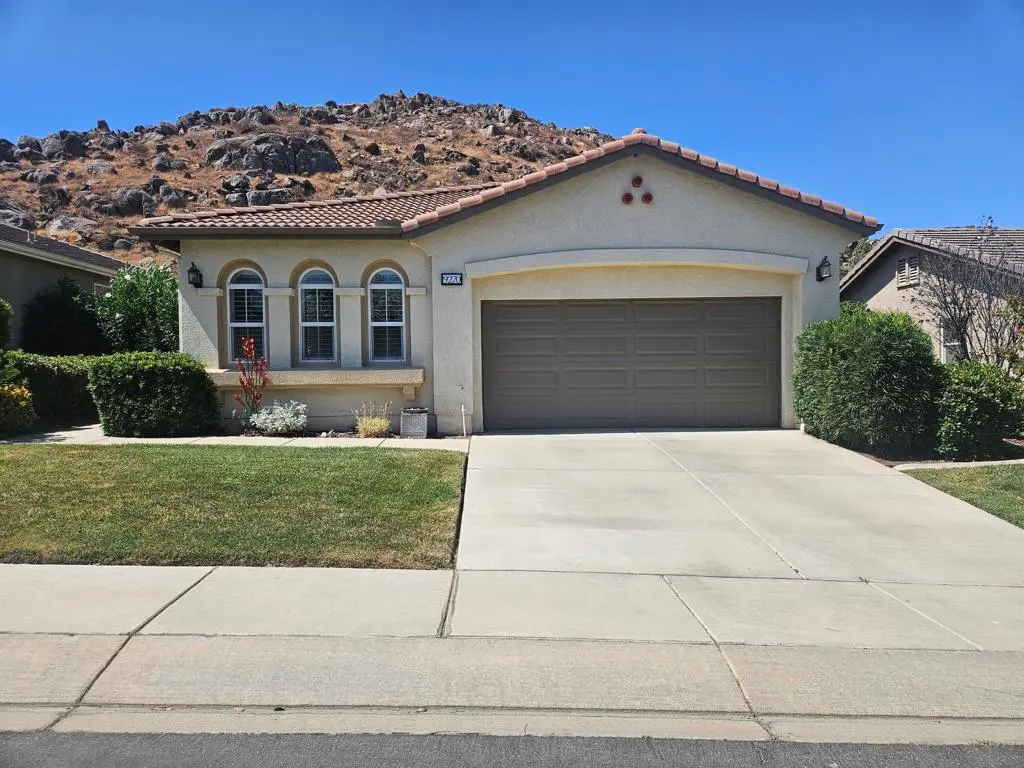 9270 Stephenson Lane, Hemet, CA — listing photo 1