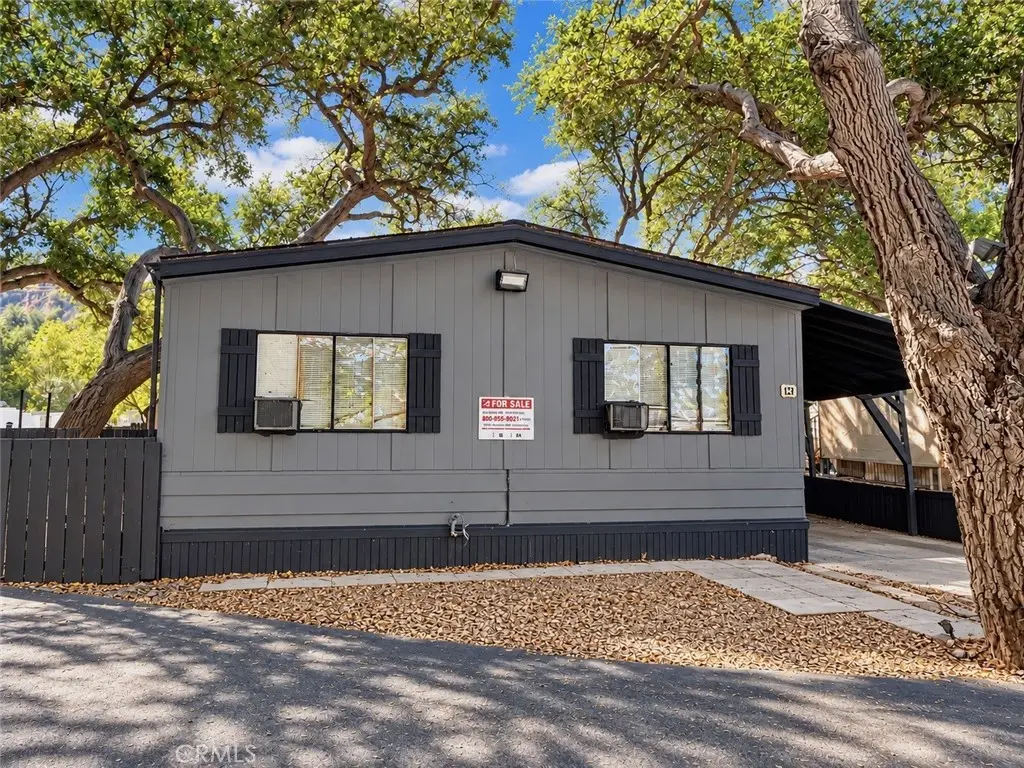 23500 The Old Road 19, Newhall, CA — listing photo 1