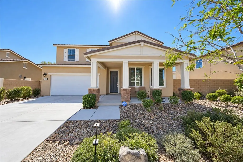 12457 Pinos Verde Lane, Victorville, CA — listing photo 1