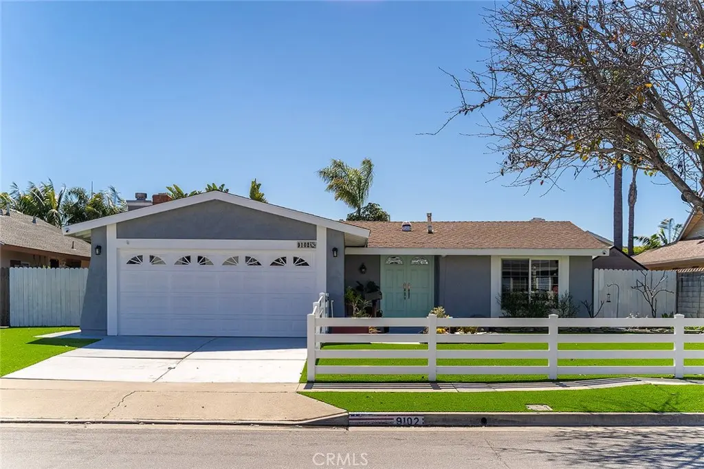 9102 Warfield, Huntington Beach, CA — listing photo 1