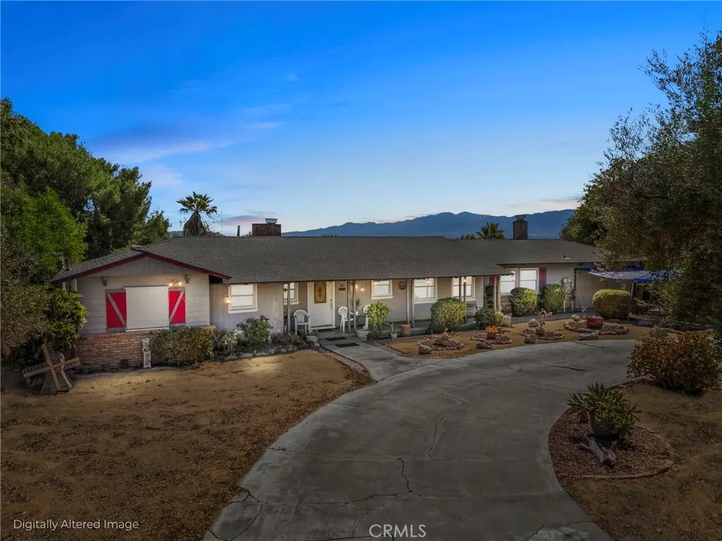 8170 Grapewin, Corona, CA — listing photo 1