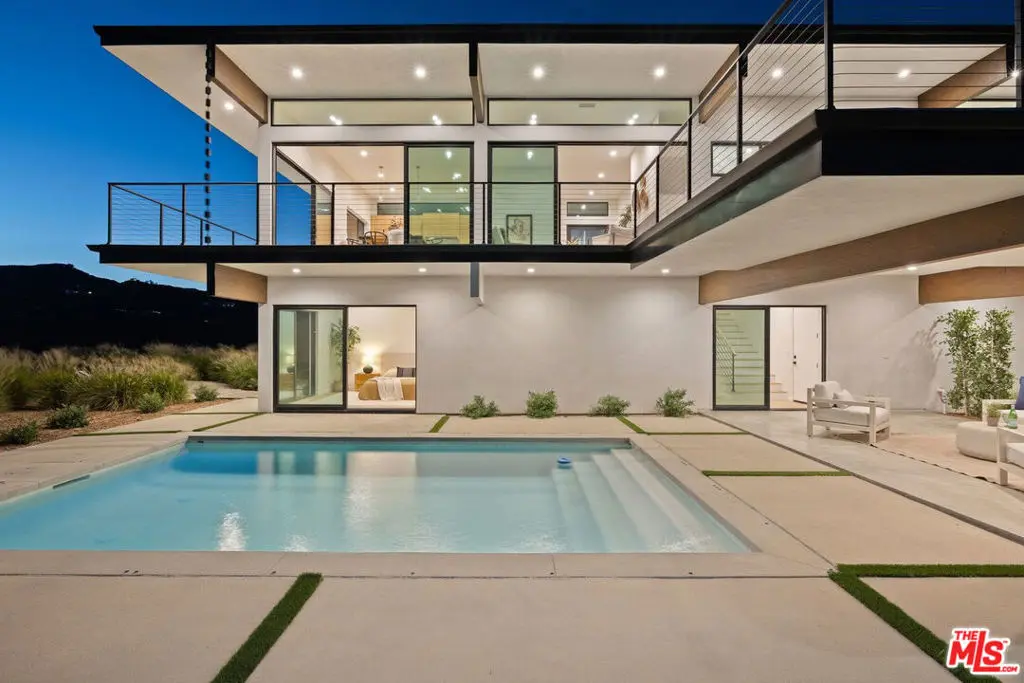 2165 E Little Las Flores Road, Topanga, CA — listing photo 1