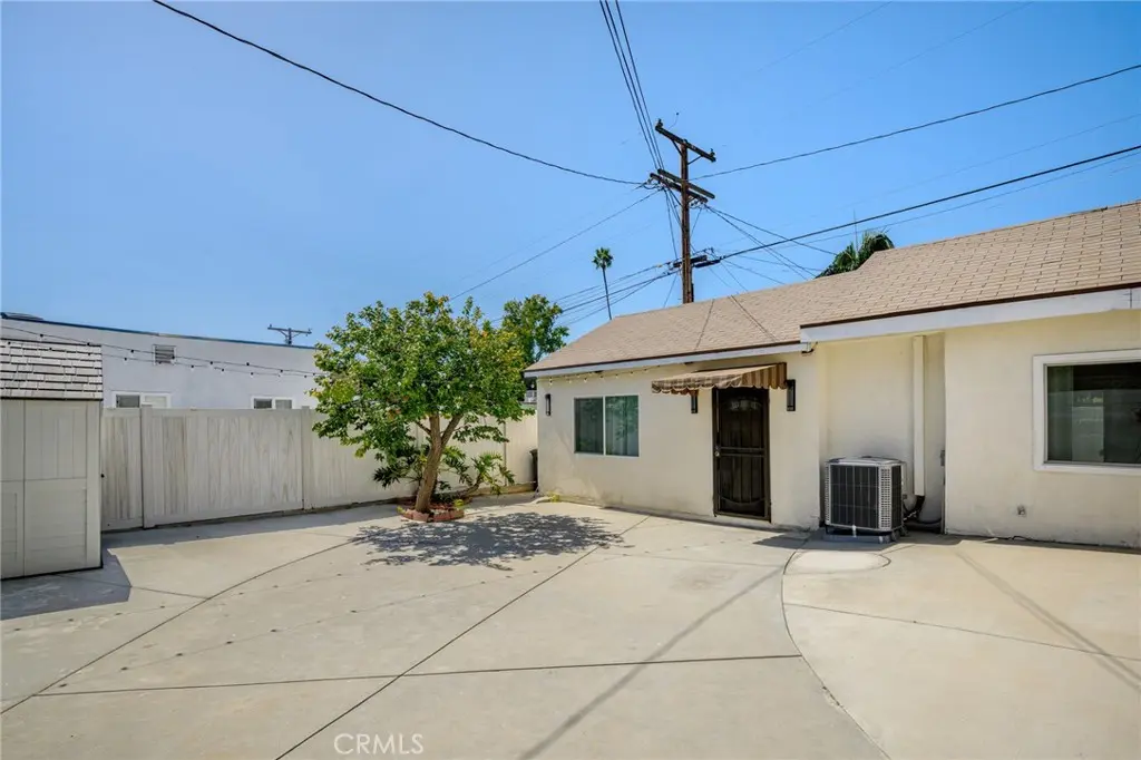 1020 Olmsted A, Glendale, CA — listing photo 1