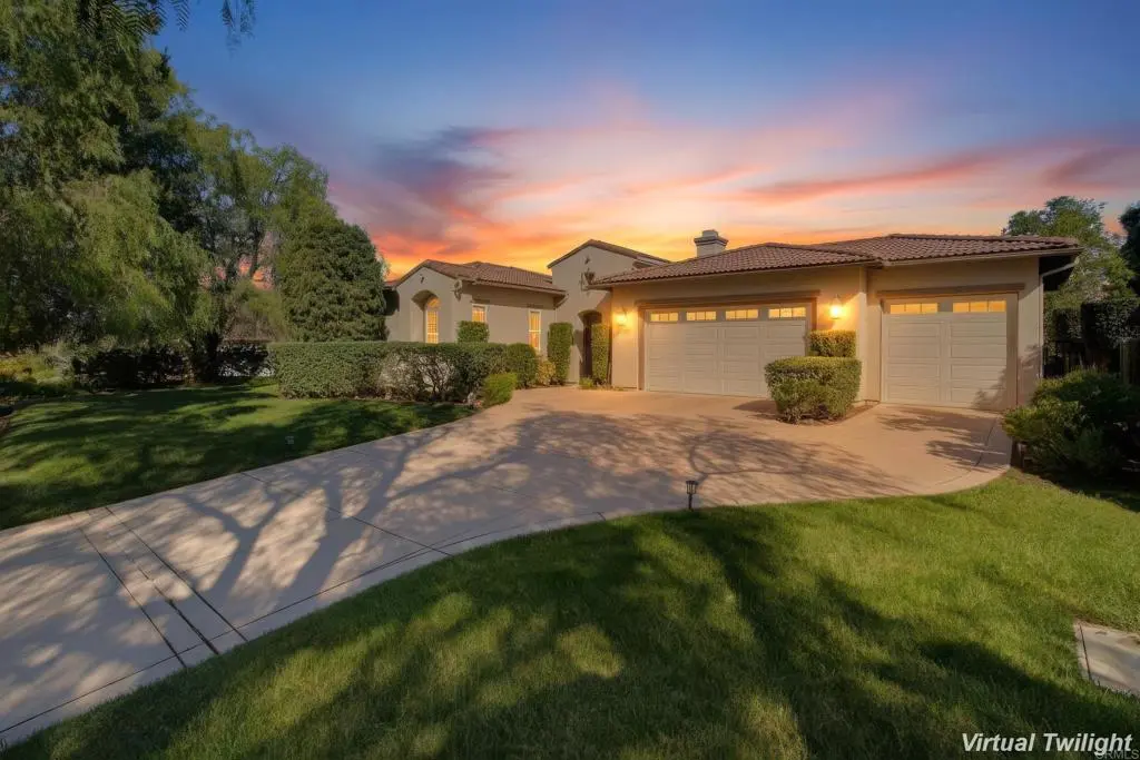 1645 Loch Ness Drive, Fallbrook, CA — listing photo 1
