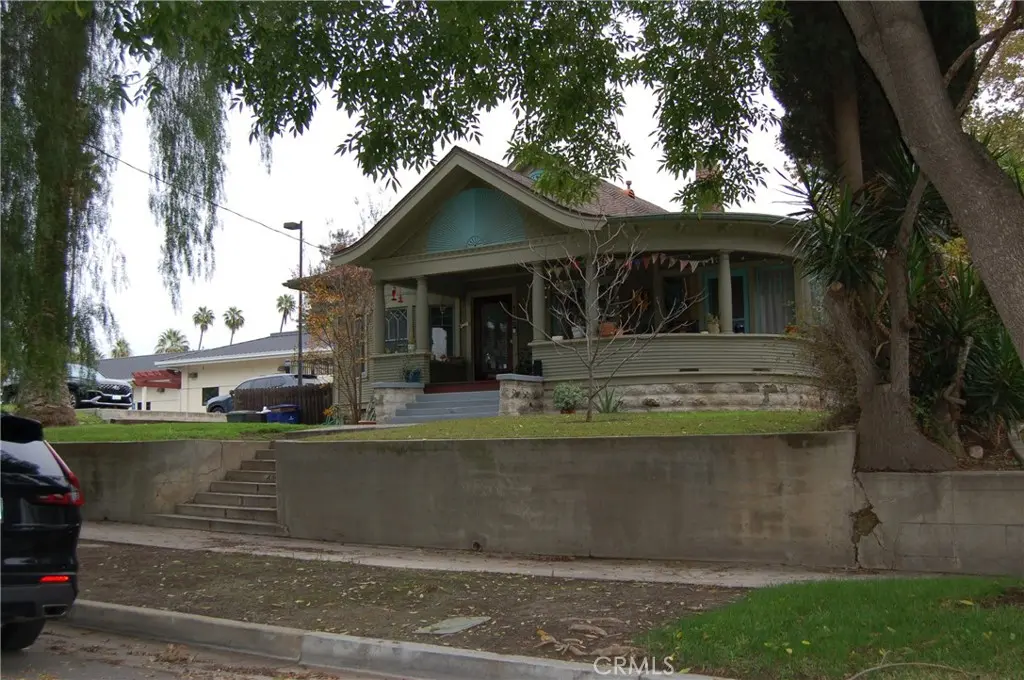 4162 CHESTNUT Street, Riverside, CA — listing photo 1