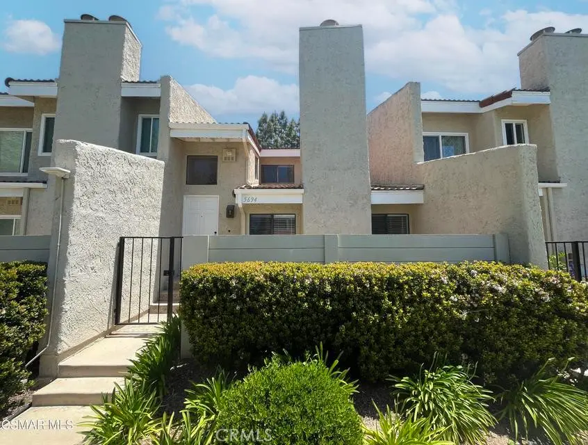 Residential Lease for rent at 5694 E Los Angeles, Simi Valley, Ventura County, CA featuring 2 beds and 3 baths