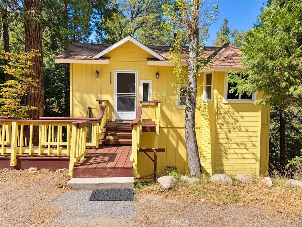 24086 Cresta, Crestline, CA — listing photo 1